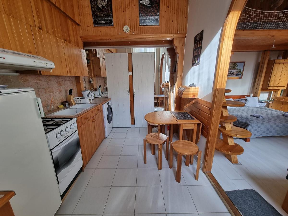 Little Cozy Apartman Miskolc Dış mekan fotoğraf