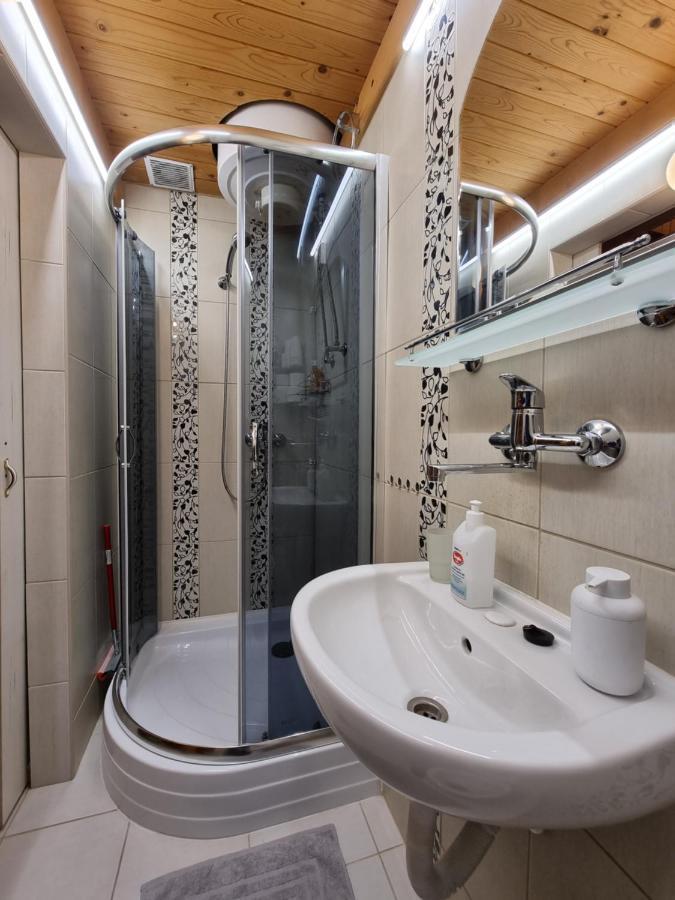 Little Cozy Apartman Miskolc Dış mekan fotoğraf